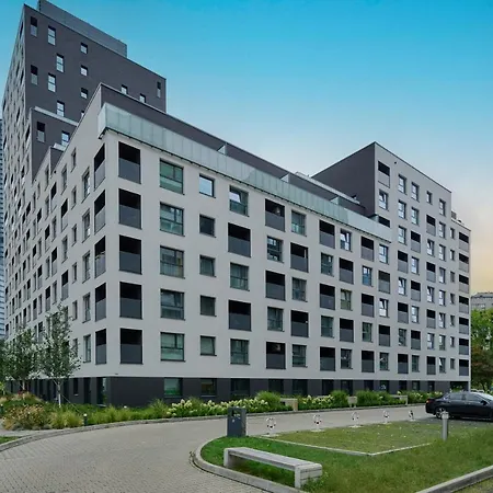 Beautiful 3-bedroom Gwiaździsta 18 By Renters Apartament