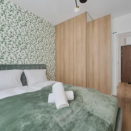 Beautiful 3-bedroom Gwiazdzista 18 By Renters Apartment Wroclaw