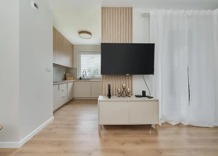 Beautiful 3-bedroom Gwiaździsta 18 By Renters