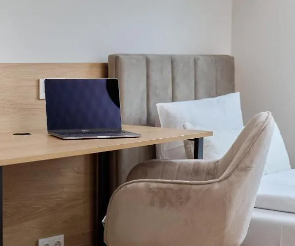 Apartment Beautiful 3-bedroom Gwiazdzista 18 By Renters