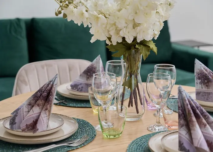 Beautiful 3-bedroom Gwiaździsta 18 By Renters