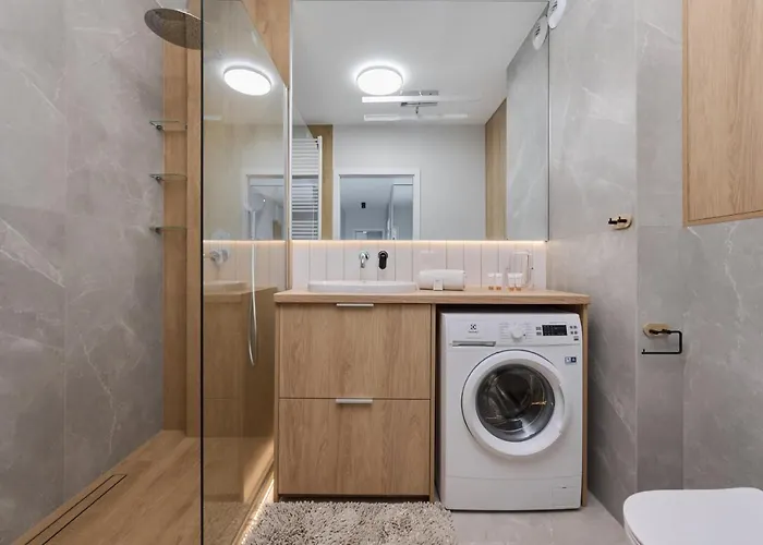 Beautiful 3-bedroom Gwiazdzista 18 By Renters Wroclaw