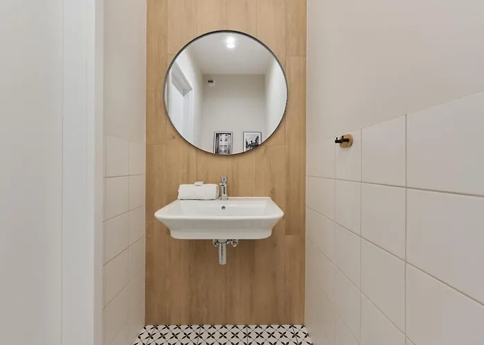 Beautiful 3-bedroom Gwiaździsta 18 By Renters * Wrocław